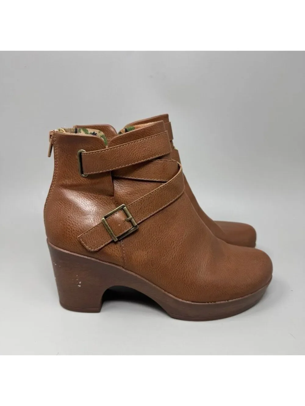 B.O.C By Born Womens Size 9.5 Briley Brown Rear Zip Heeled Booties Boots